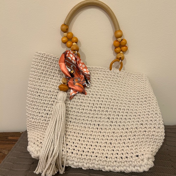 Chic White Crochet Handbag with Orange Accents - Picture 1 of 3